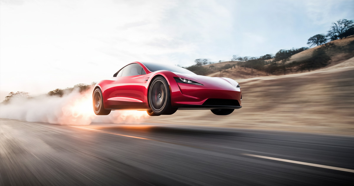 特斯拉 Roadster 將於年底登場?馬斯克預告「飛行展示」將超越 007 電影