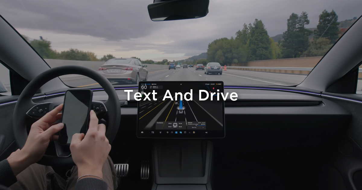特斯拉 FSD 將允許開車滑手機?馬斯克:一兩個月內推出